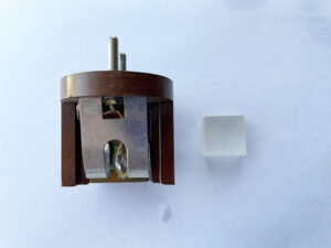 National HRO receiver crystal filter